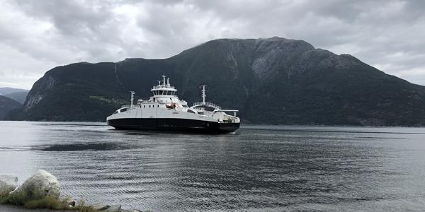 047-trajekt Utne-Kvanndal přes Hardangerfjord
