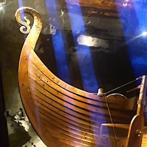 100-Nordfjordeid, Sagastad, vikingské  muzeum