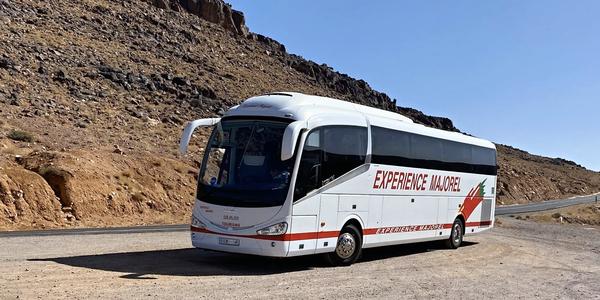 072-Náš autokar, cestou do Ouarzazate